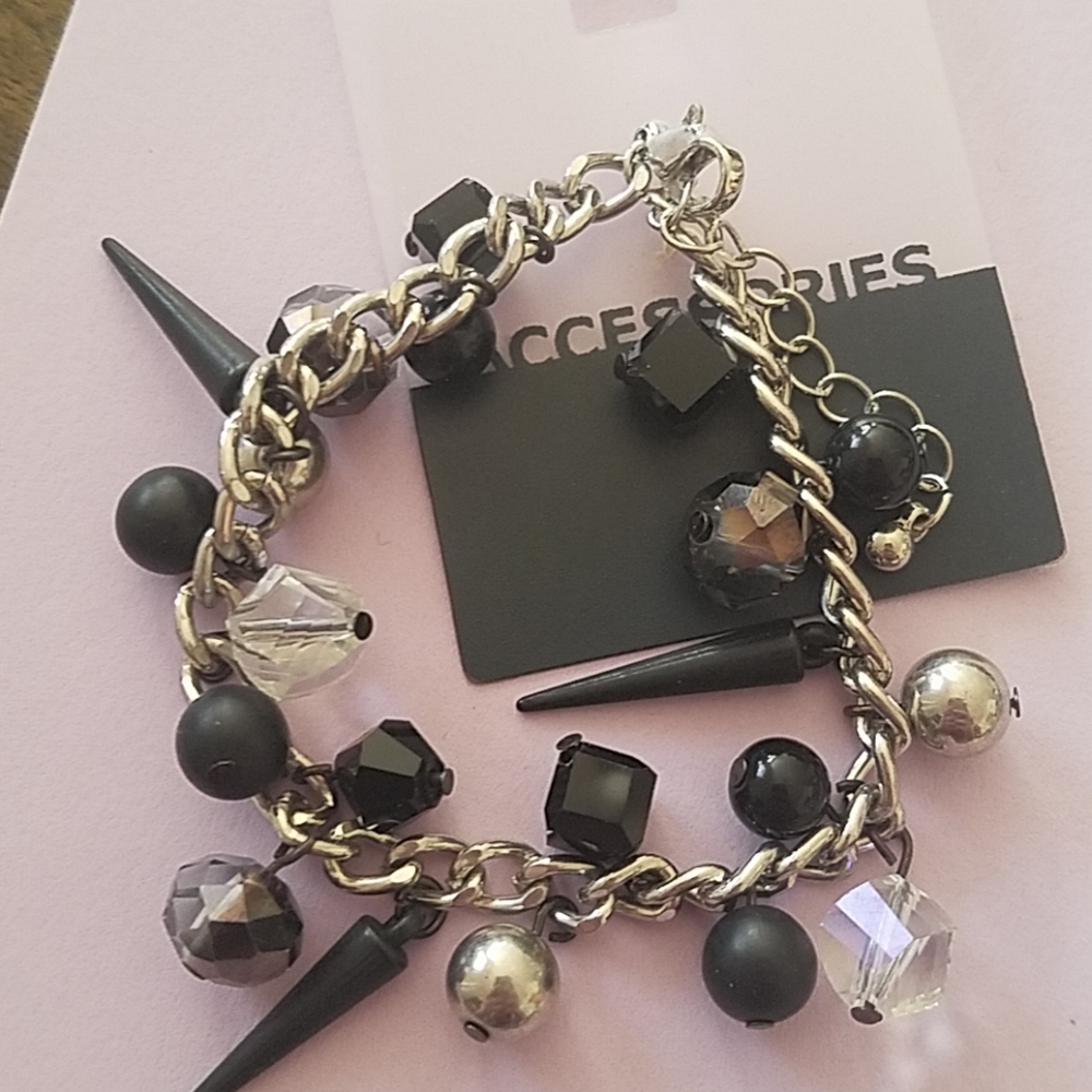 Bracelets - Picture 2 of 3